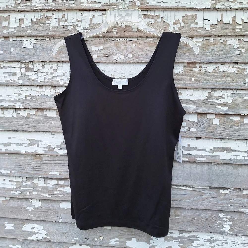 🌟 A'NUE classic black tank NWT - Picture 2 of 7